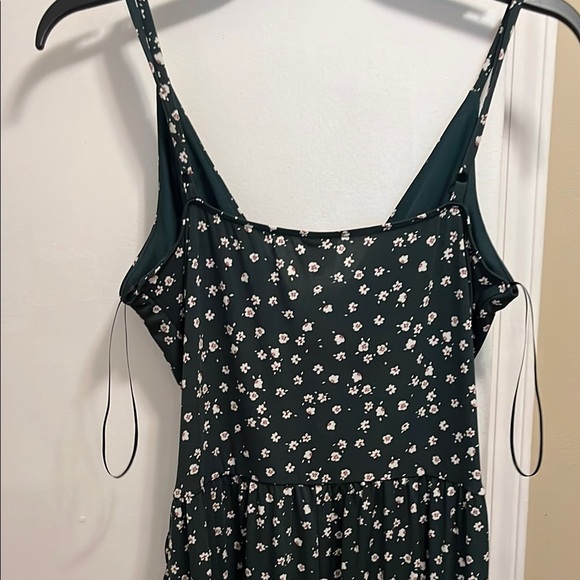 Green Floral Jumpsuit - Picture 8 of 9